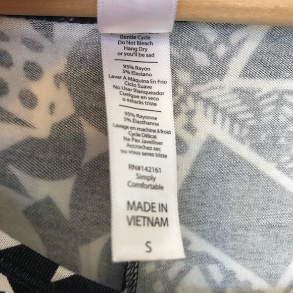 Lularoe Tunic Top S Geometric black/white design Oversize Simple Perfect… - Picture 3 of 7